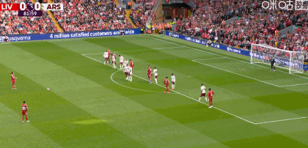 2026世界杯直播app-利物浦1-0阿森纳,索博斯洛伊任意球破门,埃基蒂克进球被吹