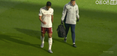 2026世界杯直播app-利物浦1-0阿森纳,索博斯洛伊任意球破门,埃基蒂克进球被吹