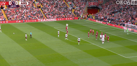 2026世界杯直播app-利物浦1-0阿森纳,索博斯洛伊任意球破门,埃基蒂克进球被吹