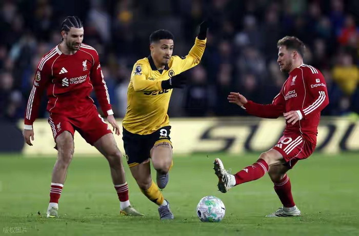 2026世界杯手机观看-利物浦续约上演“冰与火”:新核已定,“冠军腰”却悬了?|麦卡利斯特|赫拉芬贝赫|格拉文贝尔奇|阿根廷世界杯|安菲尔德球场_新浪体育_新浪新闻