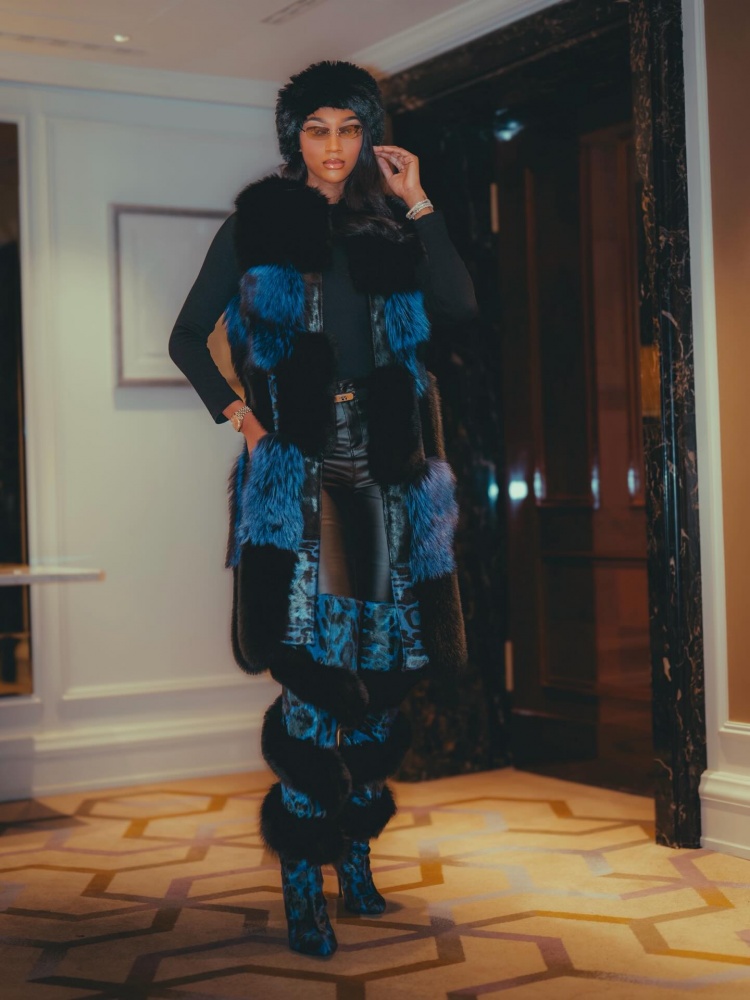 2026世界杯手机观看-头号男友粉！WNBA球星里斯本土看不过瘾 还到欧洲看柏林赛