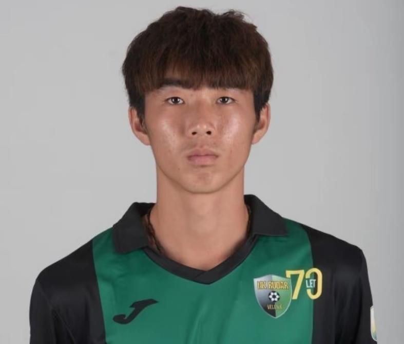 2026世界杯app下载-李浩然去铁人 陈序煌去长春 蔺国玉去南通 泰山10虎离队 彭啸冲锋