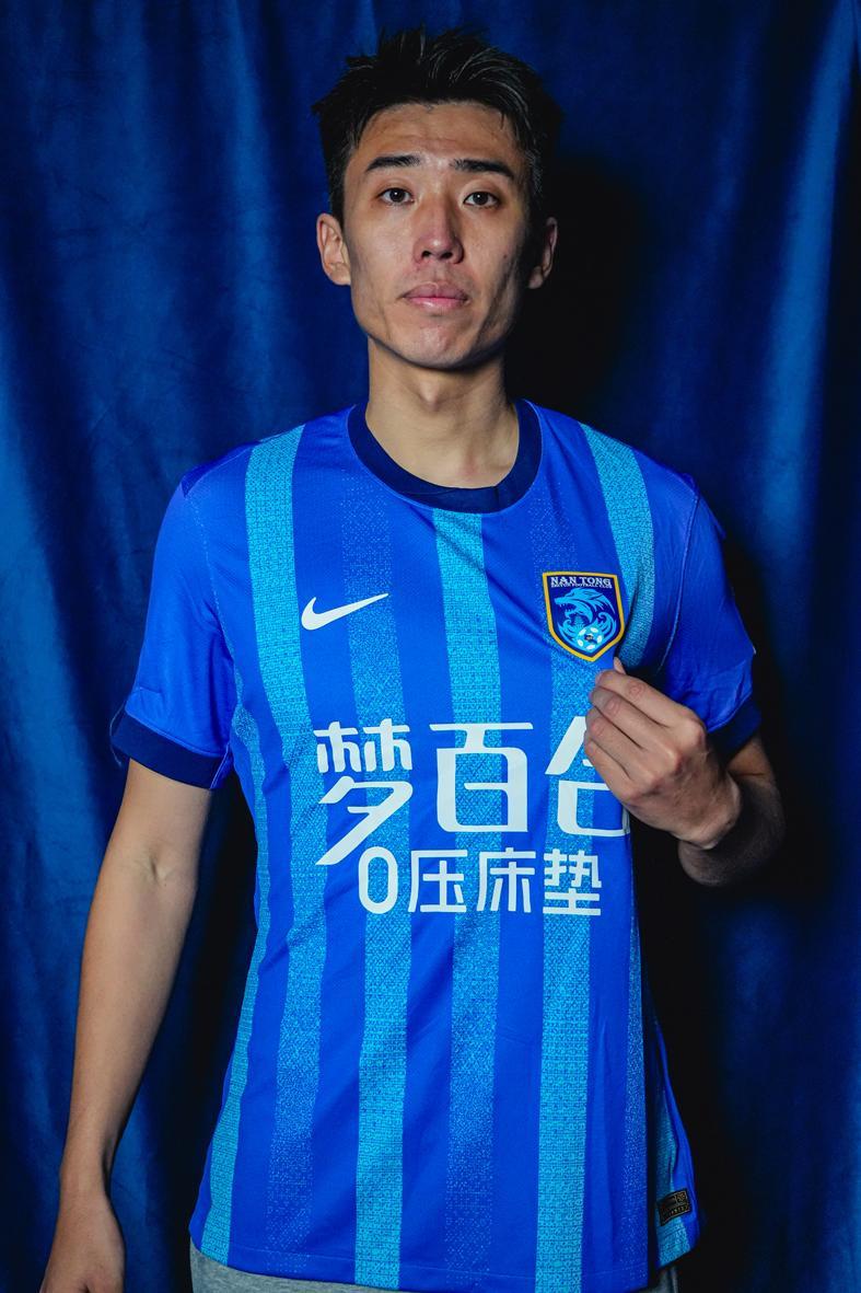 2026世界杯app下载-李浩然去铁人 陈序煌去长春 蔺国玉去南通 泰山10虎离队 彭啸冲锋