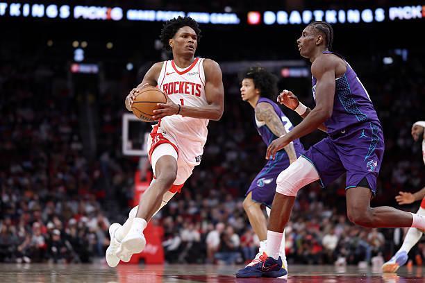 2026世界杯直播app-后场新星根本不适合打控卫，结果火箭竟然还不引进一名组织者？