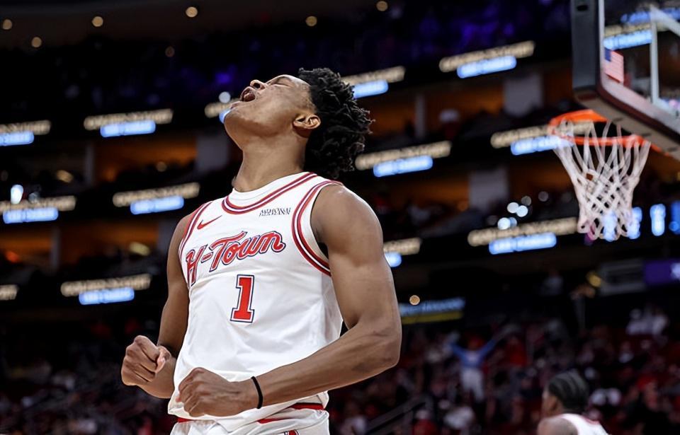 2026世界杯直播app-后场新星根本不适合打控卫，结果火箭竟然还不引进一名组织者？